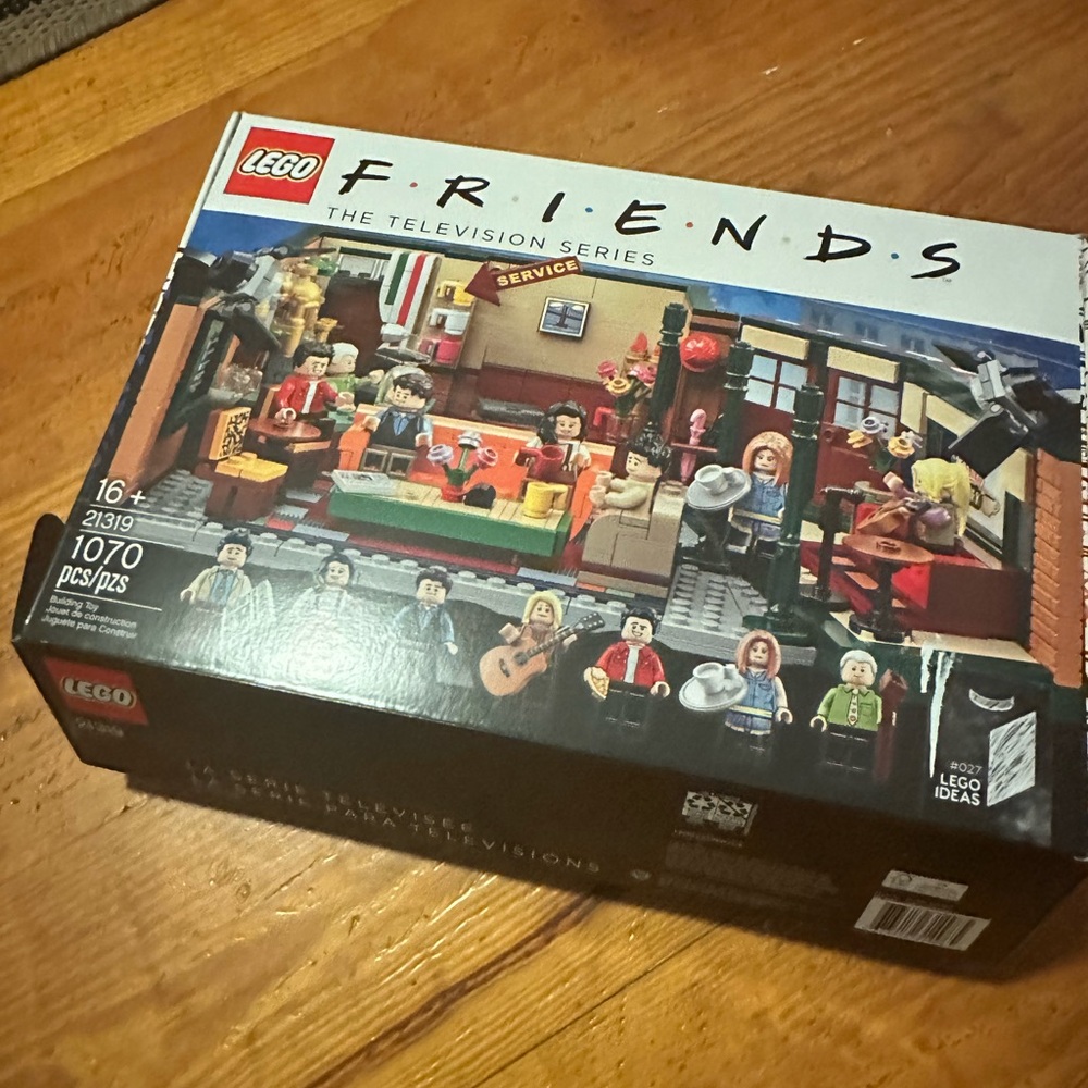 Central Perk Lego Set